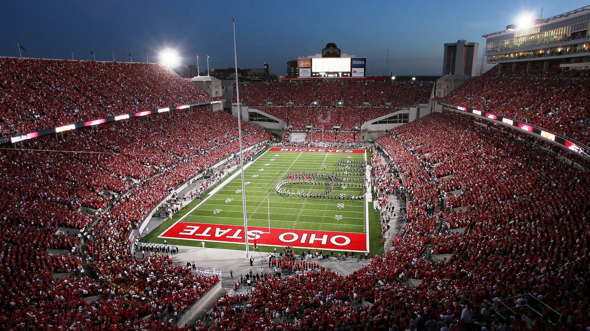 内线巨兽:善于攻防的篮下霸主表现集锦,内线进攻